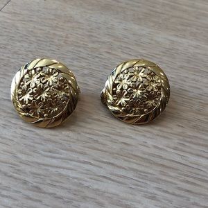 Monet clip earrings. Really pretty in person